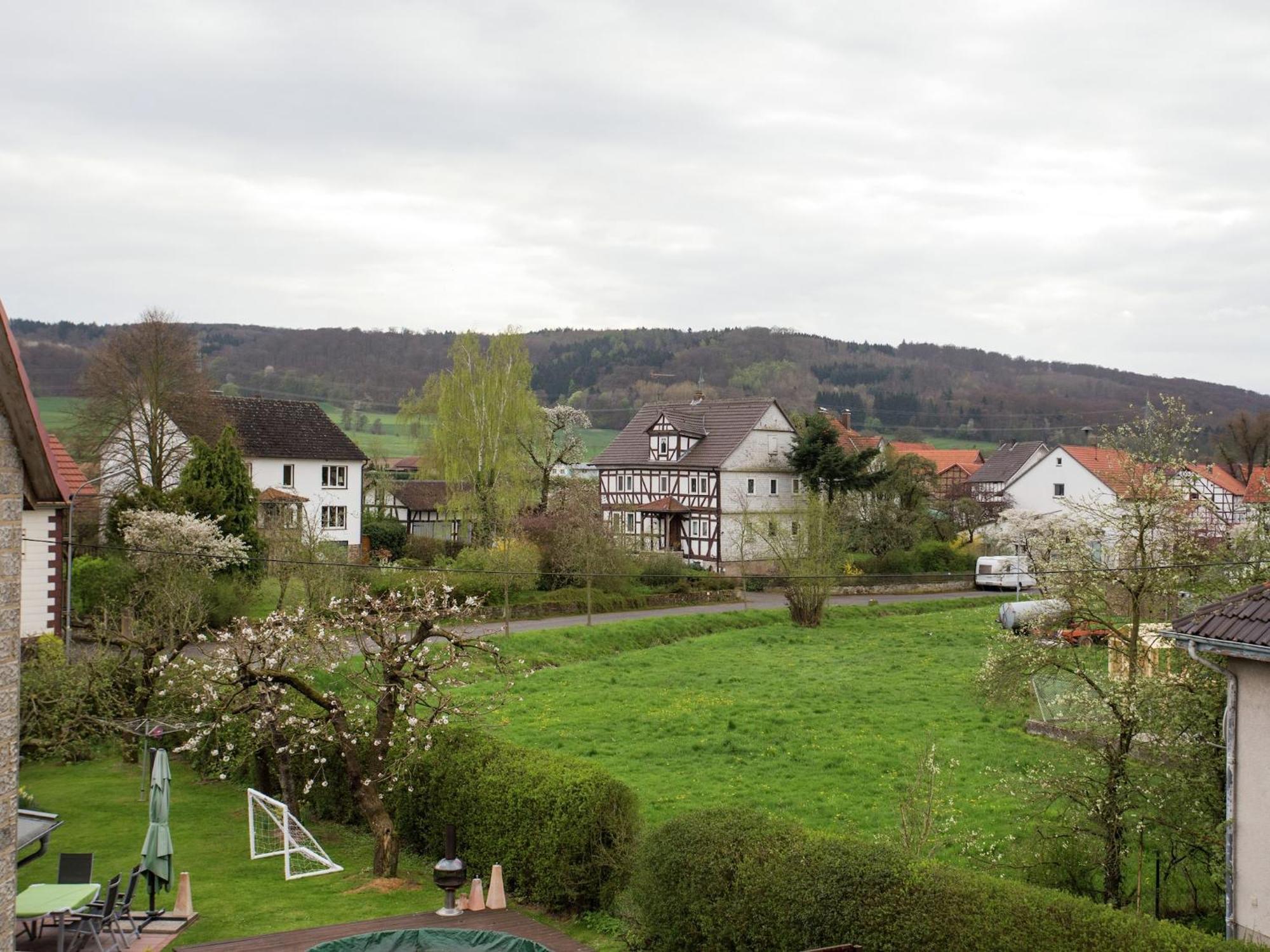Large Detached Holiday Home In Hesse With Private Garden And Terrace Homberg  Exteriör bild